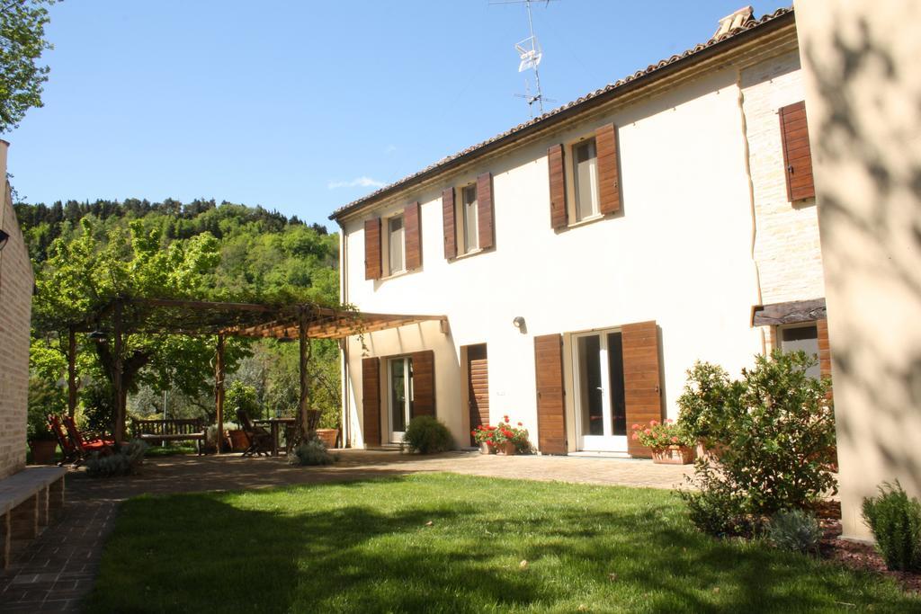 Agriturismo La Barca Nel Bosco Rosciano  Экстерьер фото