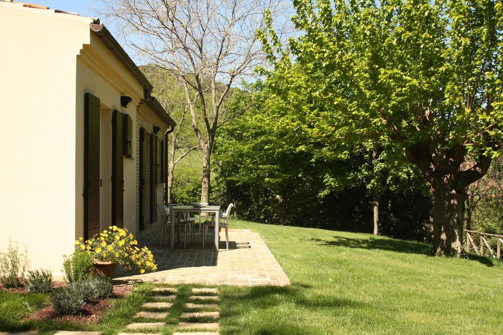 Agriturismo La Barca Nel Bosco Rosciano  Экстерьер фото