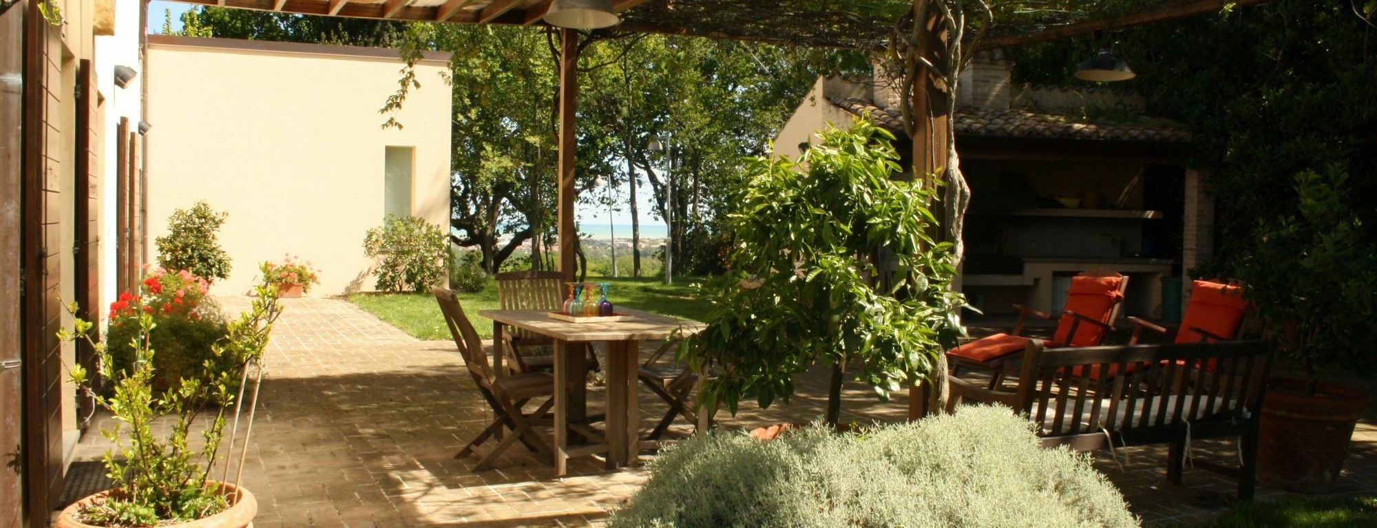 Agriturismo La Barca Nel Bosco Rosciano  Экстерьер фото