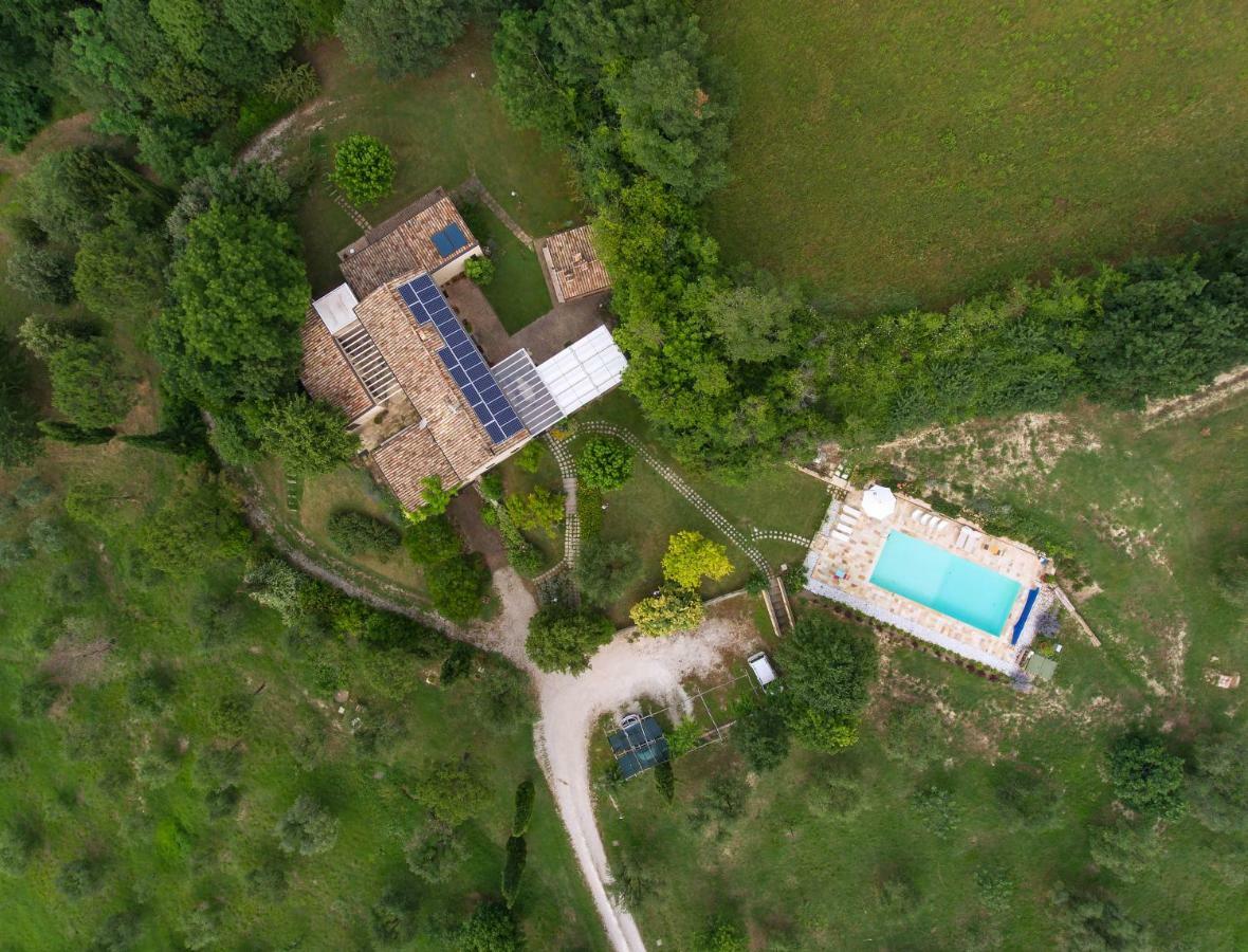Agriturismo La Barca Nel Bosco Rosciano  Экстерьер фото